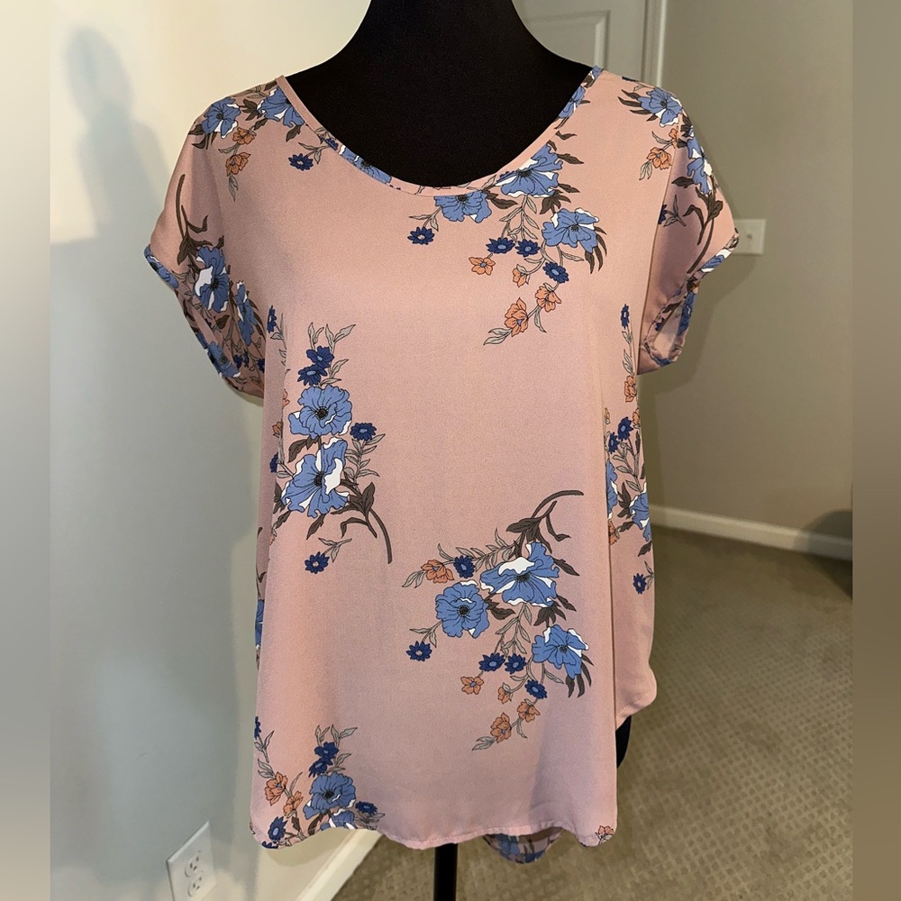 Sienna Sky Multicolored Flutter Sleeve Blouse Relaxed Fit